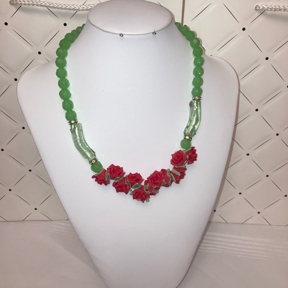 Necklace rose beaded